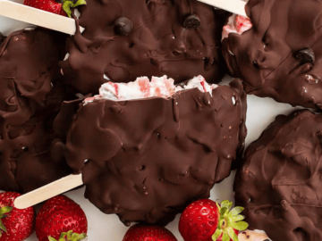 Chocolate Covered Strawberry Frozen Yogurt Bars