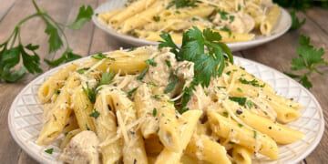 One Pot Garlic Parmesan Chicken Pasta