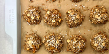 Apricot Oatmeal Cookies with White Chocolate and Coconut