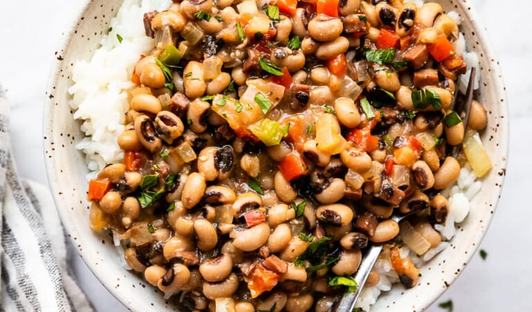 Slow Cooker Black Eyed Peas with Ham