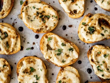 white bean crostini