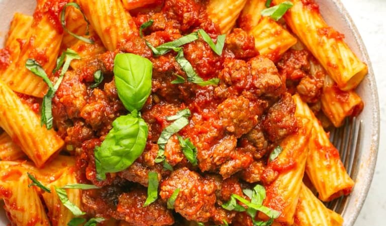 Crock Pot Pasta Sauce with Sausage