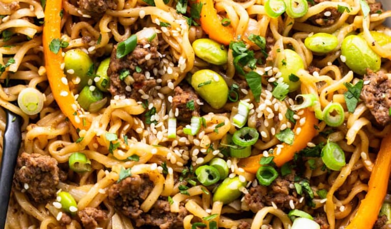 One-Pot Ground Beef Ramen Noodles